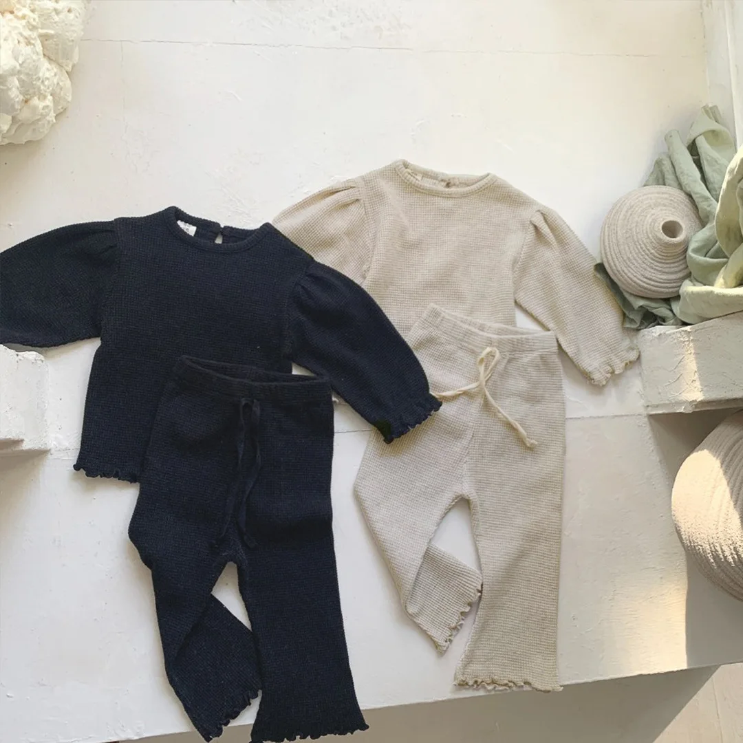Baby Clothing Korea - 2025年秋 韓国風 ワッフル生地 女の子用スーツ 長袖Tシャツ+ウェーブヘム ベルボトム