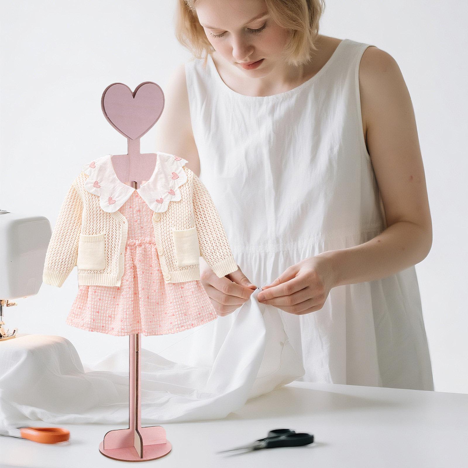 木製ベビー服ディスプレイスタンド（保育園・子供部屋用）- ミ - Baby Shop Clothing のレビューと価格