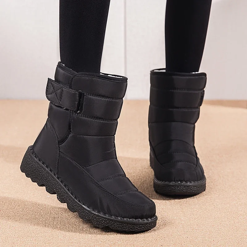 2025年防水スノーブーツ レディース 快適プラッシュ裏地付 - Soft Sole Booties のレビューと価格