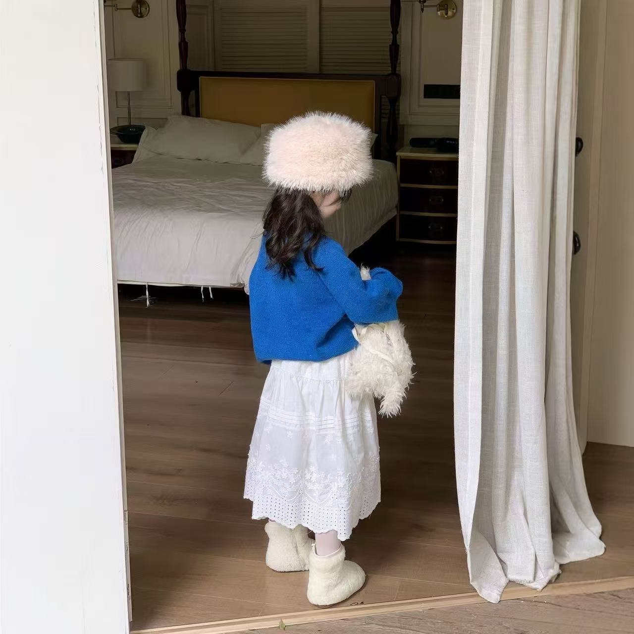 春秋の女の赤ちゃんニットセータールーズブループルオーバー幼児 - Baby Clothing Jumpers のレビューと価格
